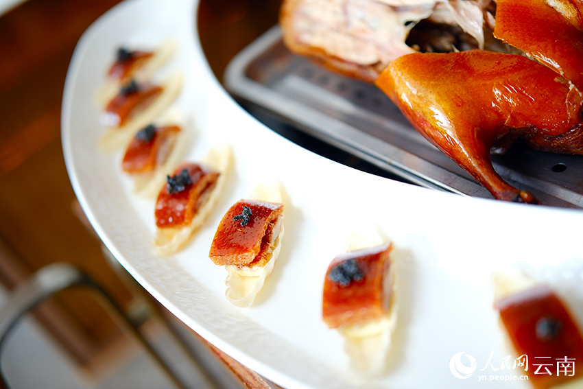 半江漁火。莊志斌攝