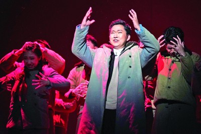 清華大學原創(chuàng)話劇《馬蘭花開》在港演出。新華社發(fā)